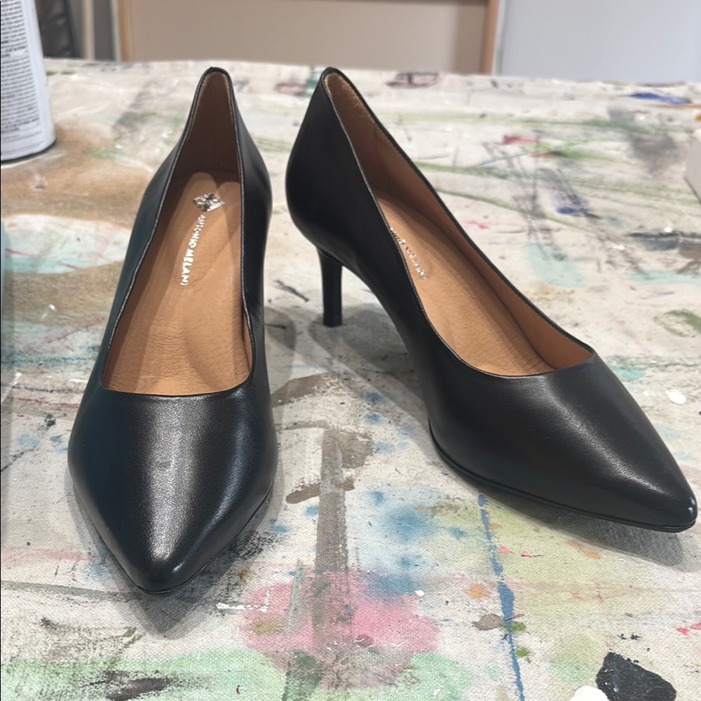 Antonio Melani Black Leather Pumps - size 9
